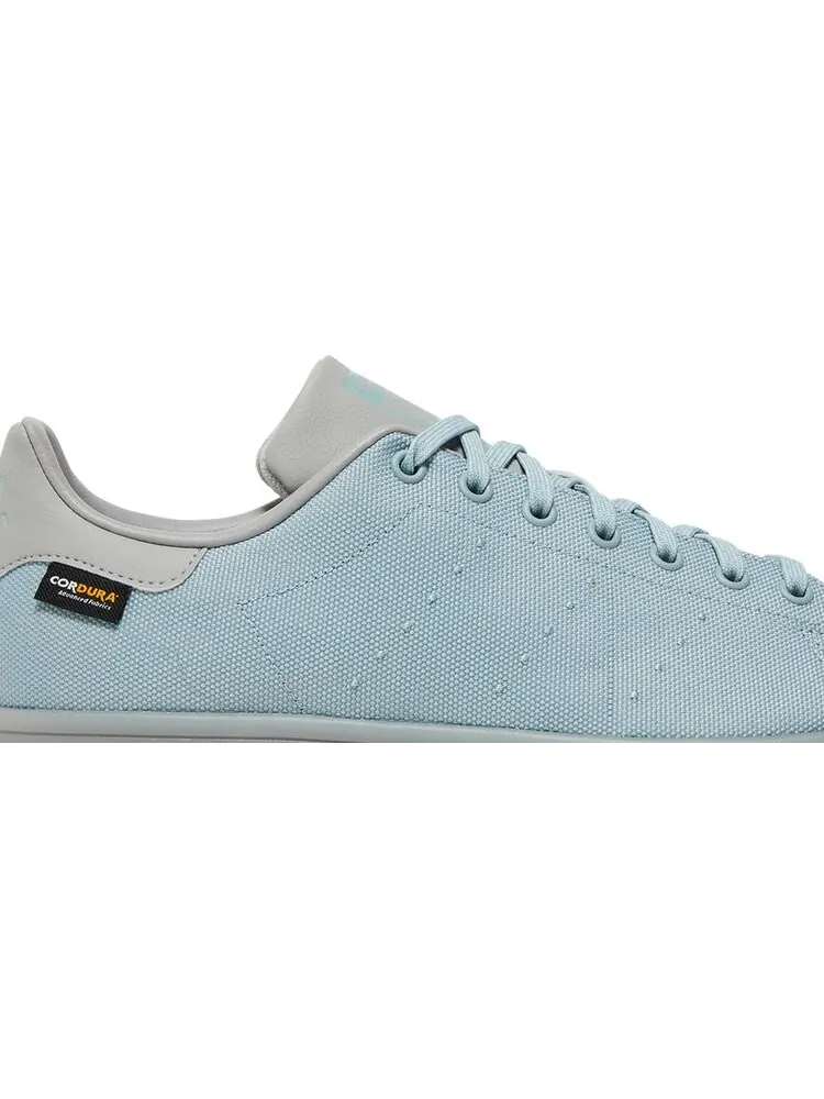 Кроссовки Adidas Stan Smith 'Magic Grey' — изображение 2 из 8, серый