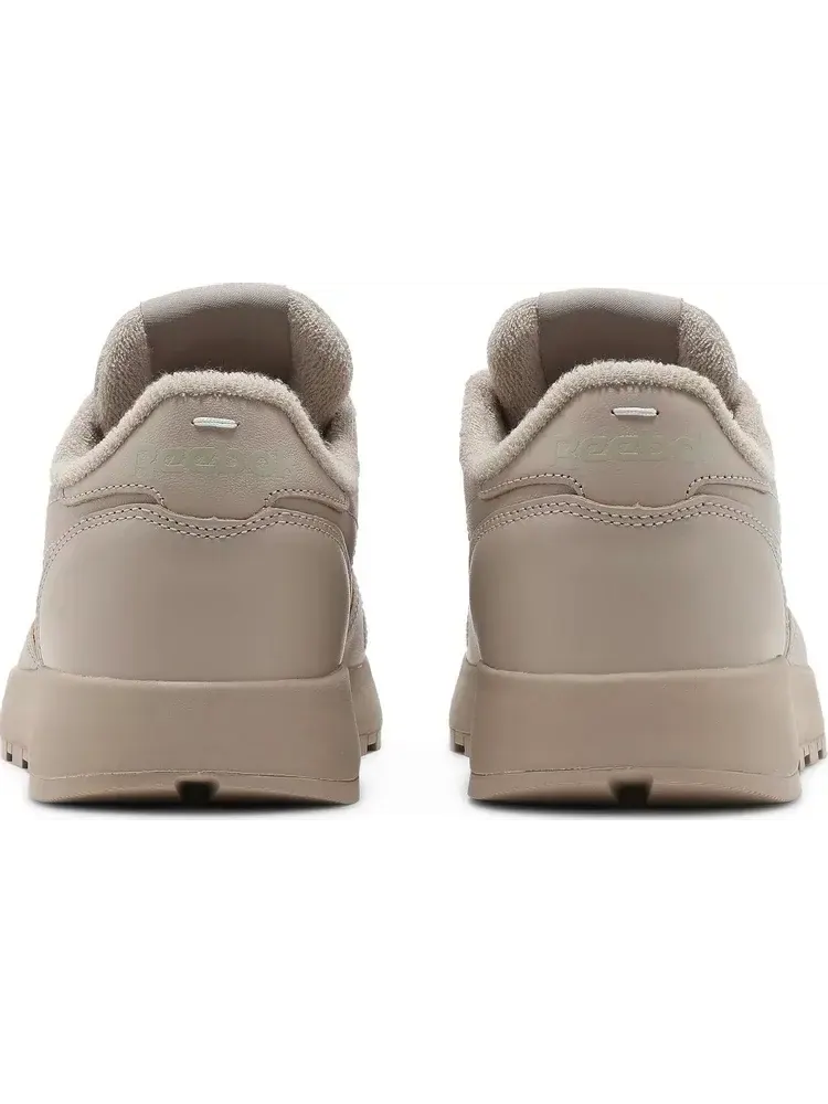 Кроссовки maison margiela x classic leather tabi 'natural' Reebok — изображение 6 из 8, коричневый