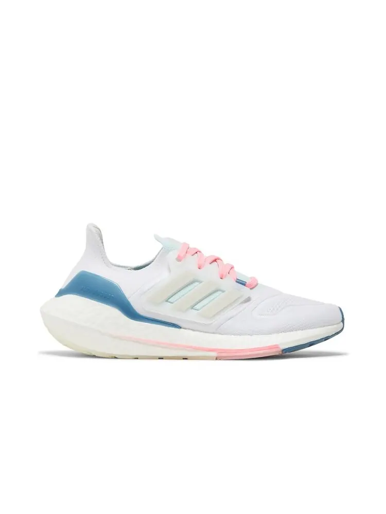Кроссовки Adidas Wmns UltraBoost 22 — изображение 1 из 4, белый
