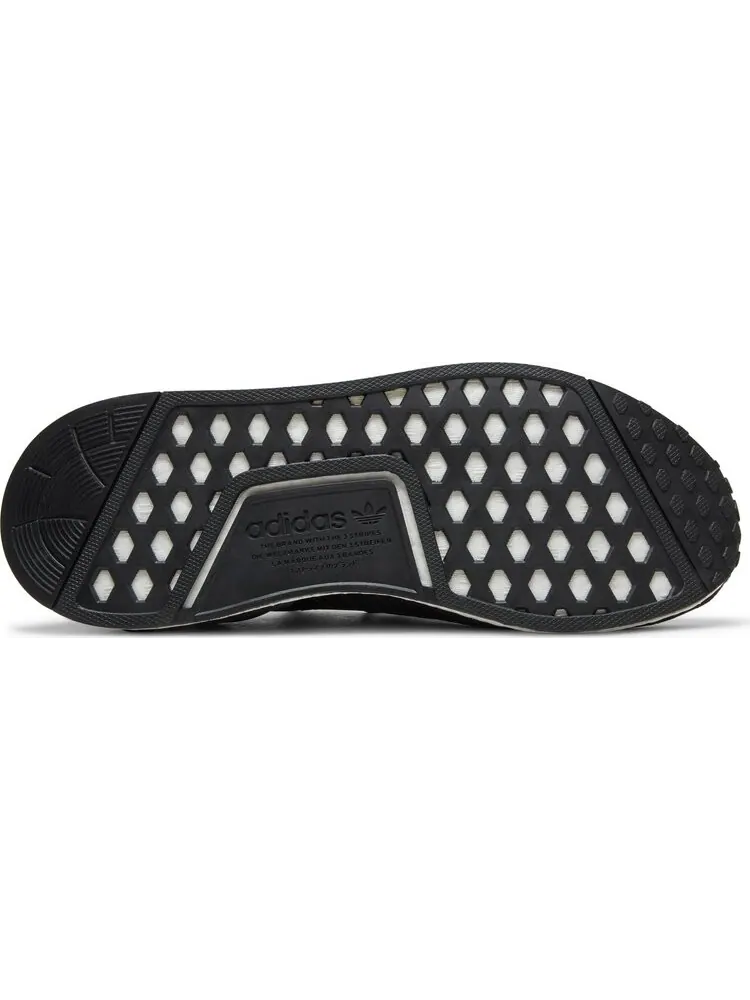 Кроссовки Adidas NMD_R1 V2 'Logo Patch - Black' — изображение 4 из 8, черный