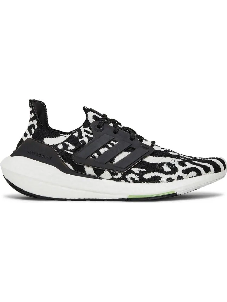 Кроссовки Adidas UltraBoost 22 'Zebra' — изображение 1 из 8, черный
