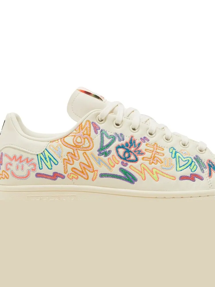 Кроссовки Adidas Kris Andrew Small x Stan Smith — изображение 2 из 8, белый