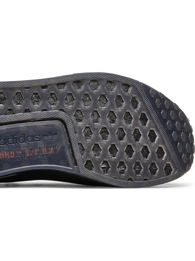 Кроссовки Adidas Star Wars x NMD_R1 Spectoo 'Boba Fett' — изображение 5 из 8, черный