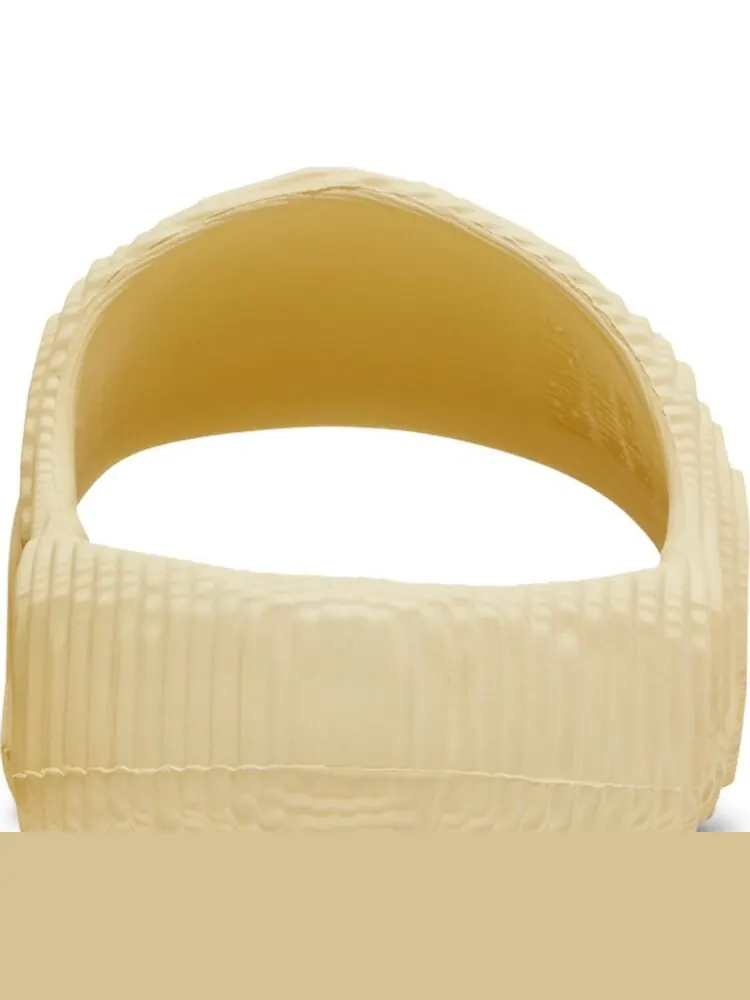 Сандалии Adidas Adilette 22 Slides 'Desert Sand' — изображение 7 из 8, загар