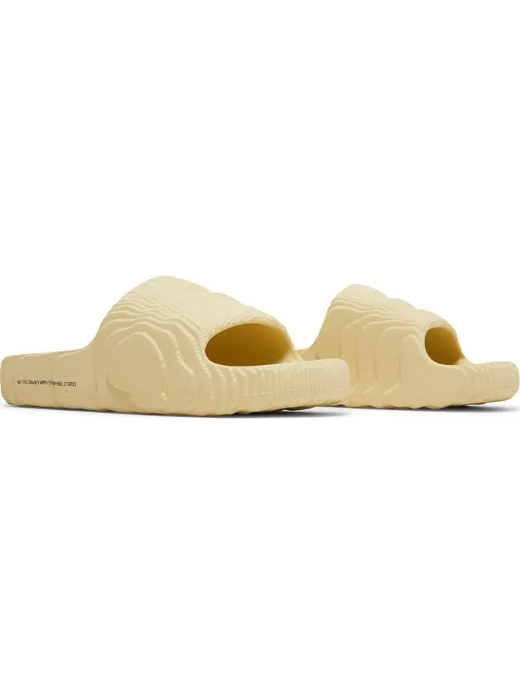 Сандалии Adidas Adilette 22 Slides 'Desert Sand' — изображение 8 из 8, загар