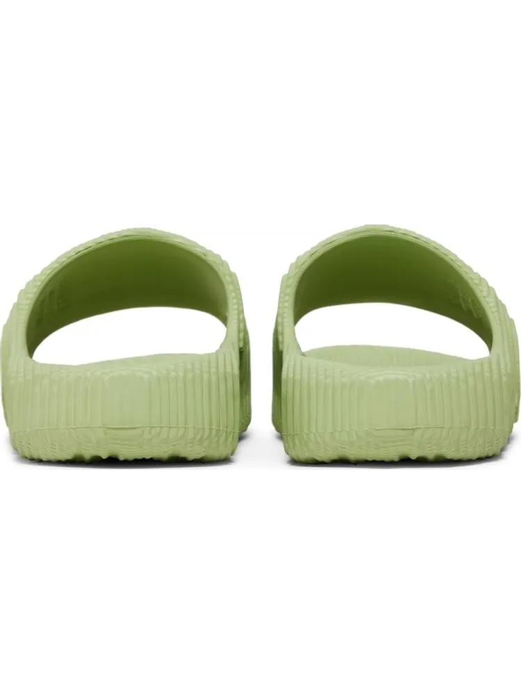 Сандалии Adidas Adilette 22 Slides 'Magic Lime' — изображение 6 из 10, зеленый