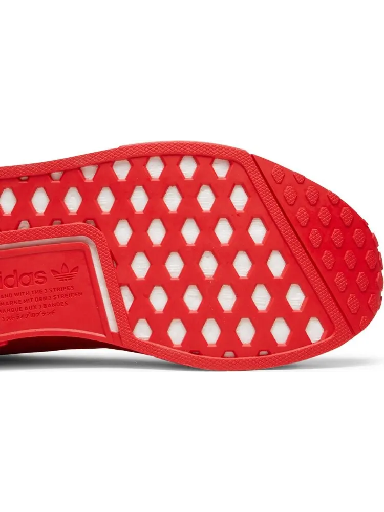 Кроссовки Adidas NMD_R1 'Triple Red' — изображение 5 из 8, красный