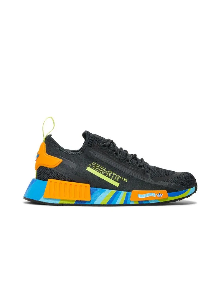 Кроссовки adidas NMD_R1 Spectoo 'Black Multi' — изображение 2 из 9, черный/оранжевый/синий