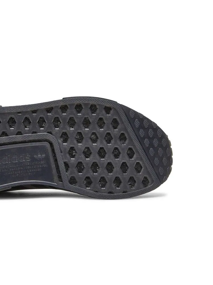 Кроссовки adidas NMD_R1 Primeblue 'Grey Black' — изображение 6 из 9, серый/черный/серый