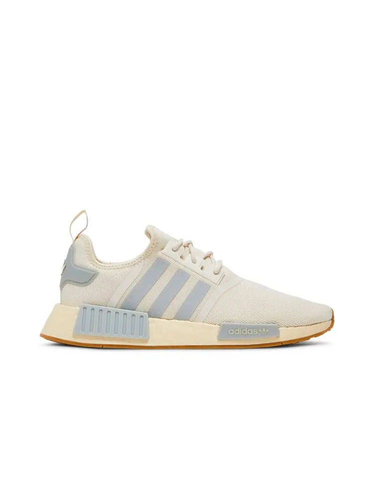 Кроссовки adidas NMD_R1 Primeblue 'Wonder White Gum' — изображение 2 из 9, белый/белый