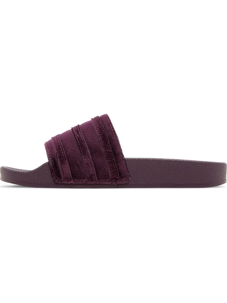 Сандалии Adidas Wmns Adilette Slide 'Victory Crimson' — изображение 3 из 8, красный