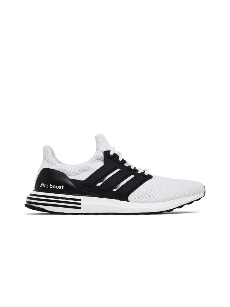 Кроссовки Adidas UltraBoost 5.0 DNA — изображение 1 из 4, белый