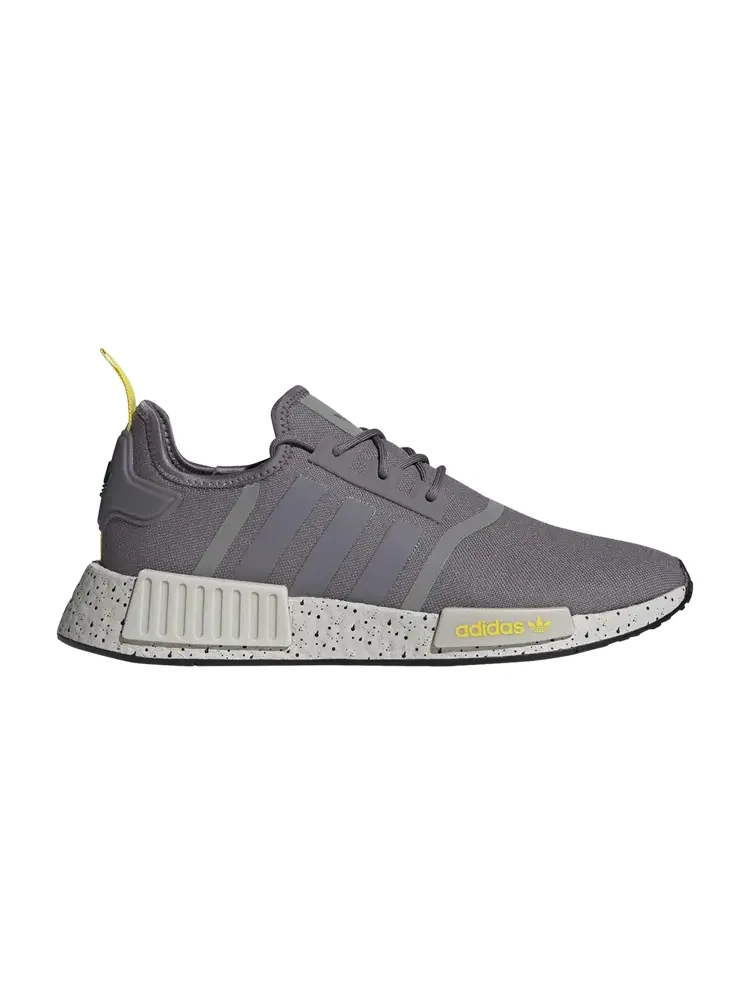 Кроссовки Adidas NMD_R1 — изображение 1 из 1, серый