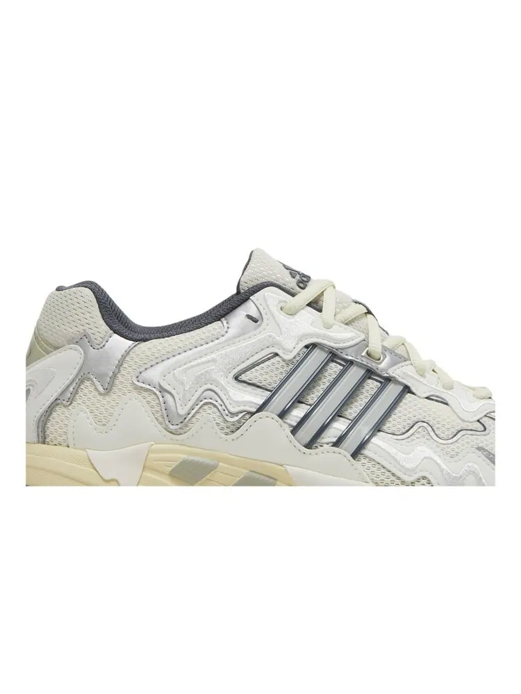 Кроссовки Adidas Bad Bunny x Response CL — изображение 2 из 5, белый