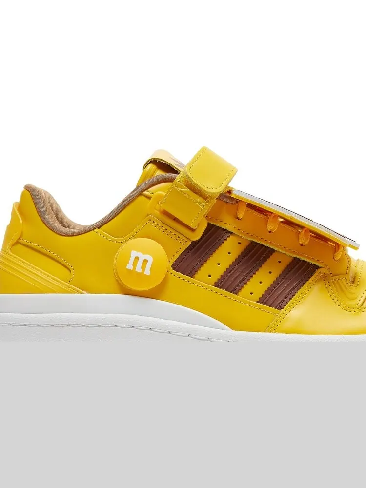 Кроссовки Adidas M&M’s x Forum '84 Low 'Peanut' — изображение 2 из 8, желтый