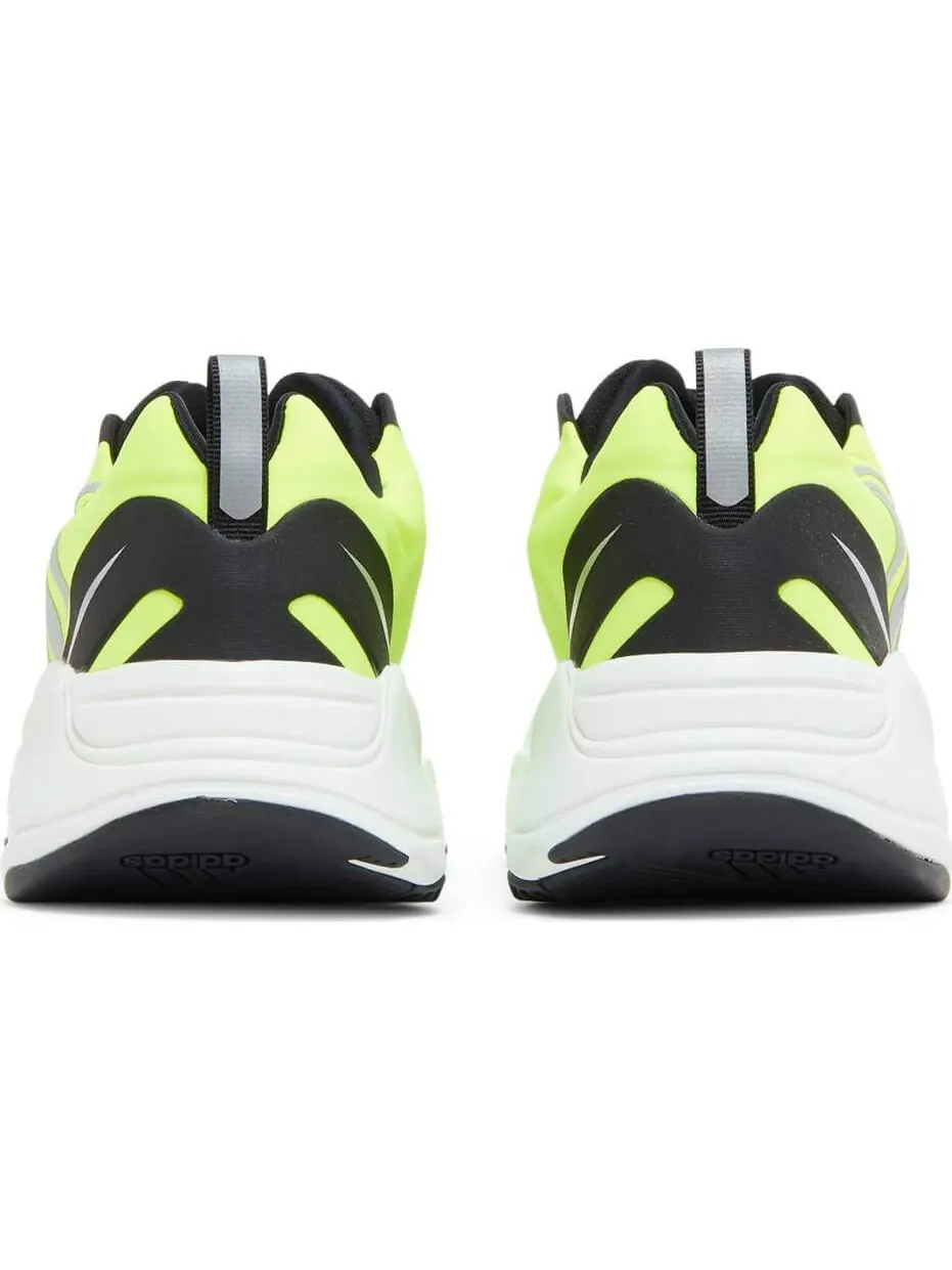 Кроссовки Yeezy Boost 700 MNVN Laceless Phosphor — изображение 5 из 8, желтый