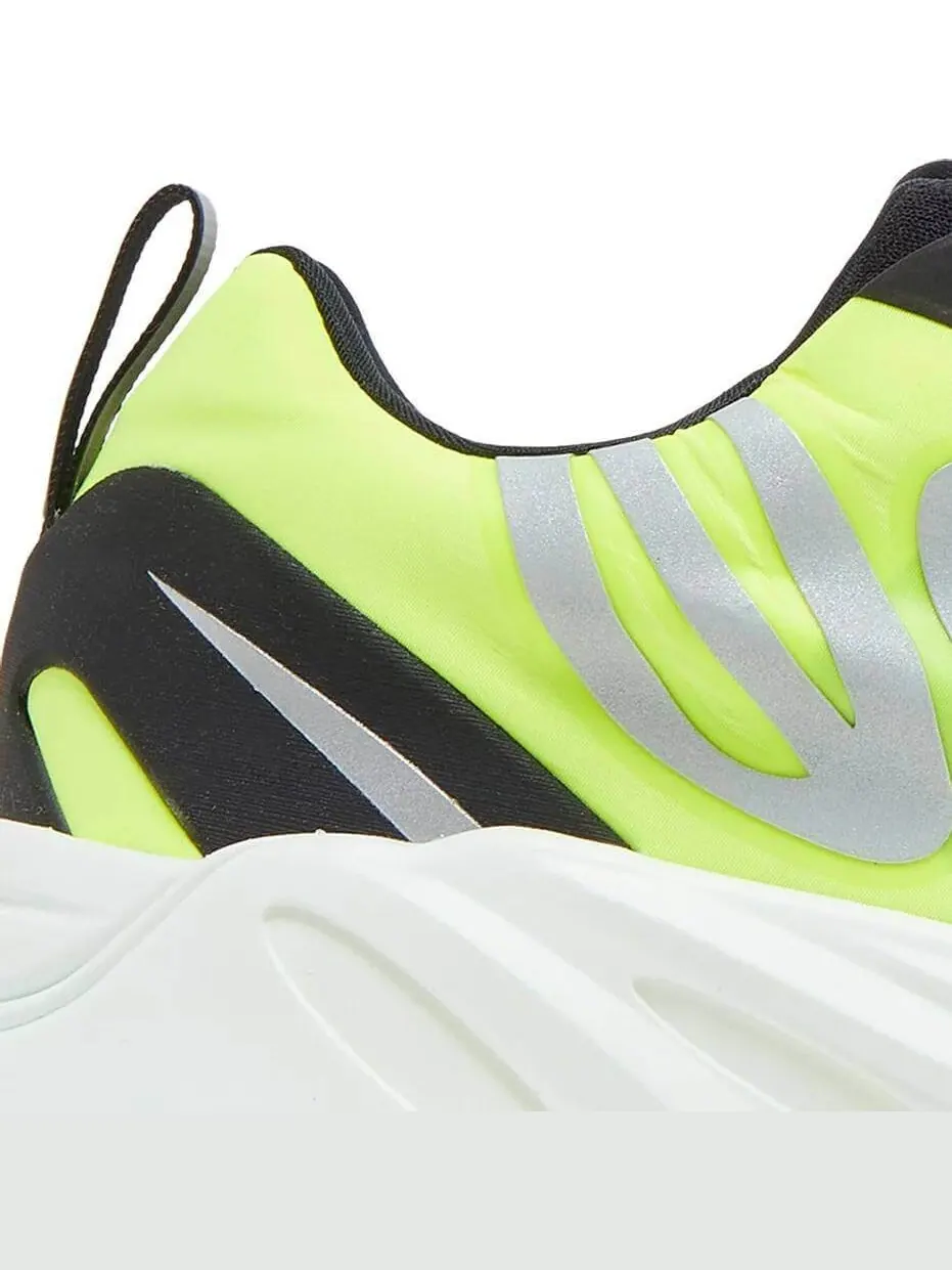 Кроссовки Yeezy Boost 700 MNVN Laceless Phosphor — изображение 6 из 8, желтый