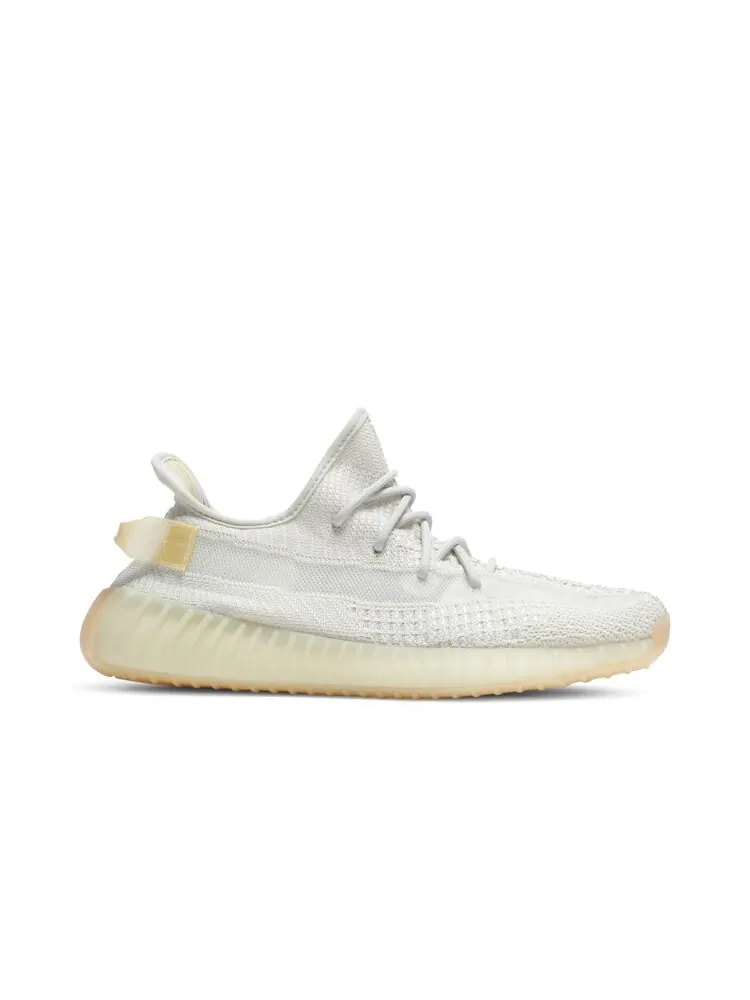 Кроссовки Adidas Yeezy Boost 350 V2 — изображение 1 из 4, белый