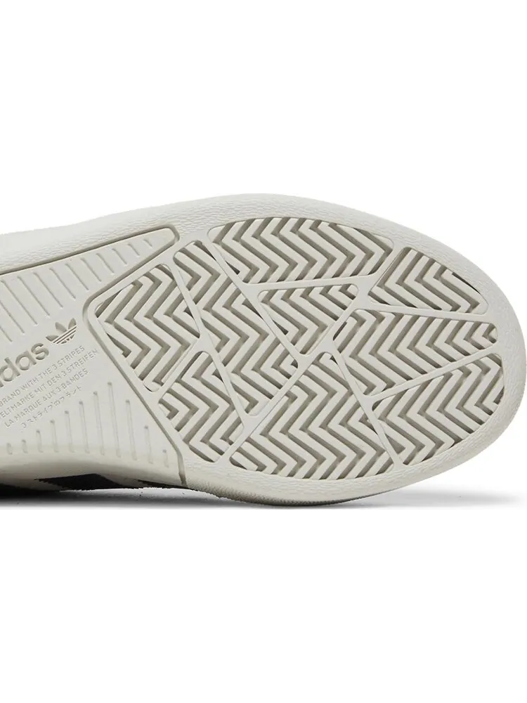 Кроссовки Adidas Tyshawn 'New York' — изображение 5 из 8, серый