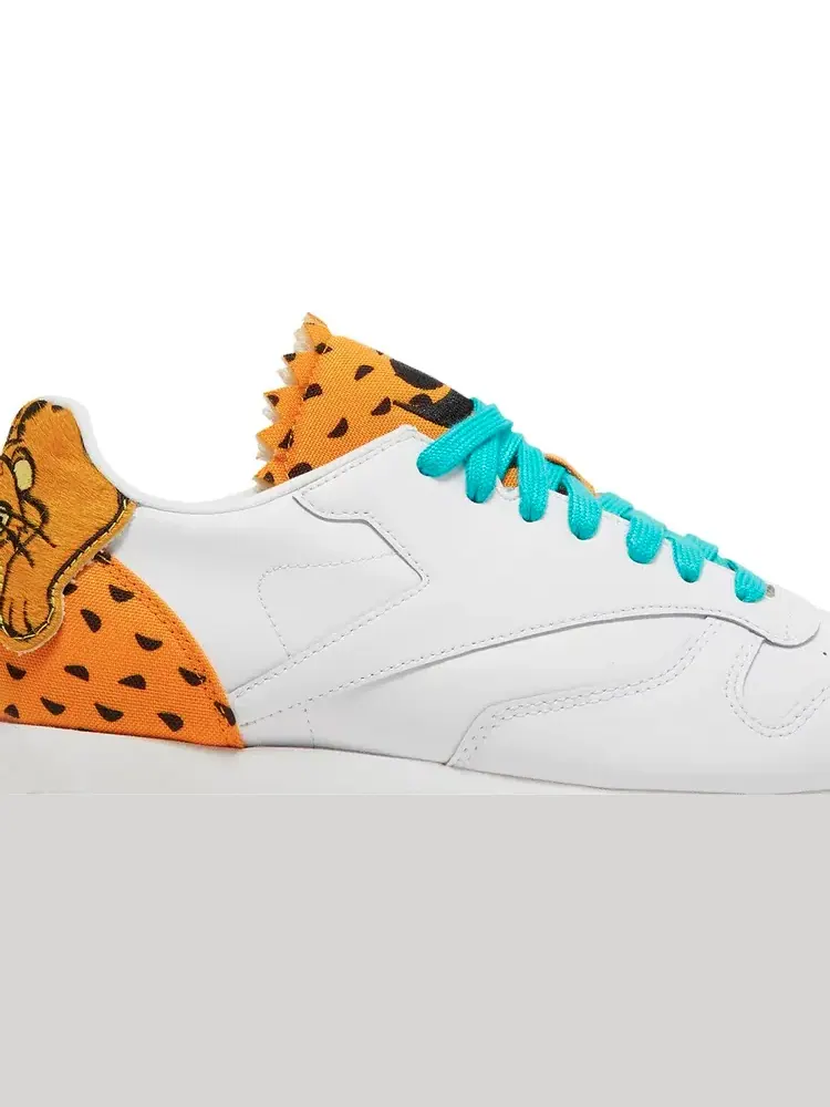 Кроссовки flintstones meet jetsons x classic leather 'baby puss' Reebok — изображение 2 из 8, белый
