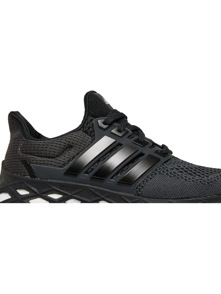 Кроссовки Adidas UltraBoost Web DNA 'Black Carbon' — изображение 2 из 8, черный