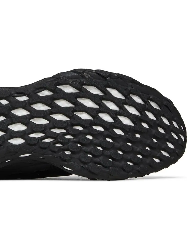 Кроссовки Adidas UltraBoost Web DNA 'Black Carbon' — изображение 5 из 8, черный