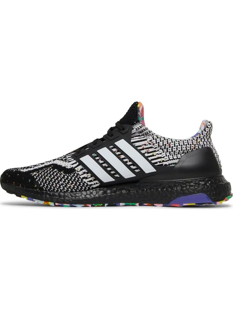 Кроссовки Adidas Kris Andrew Small x UltraBoost 5.0 — изображение 3 из 8, черный