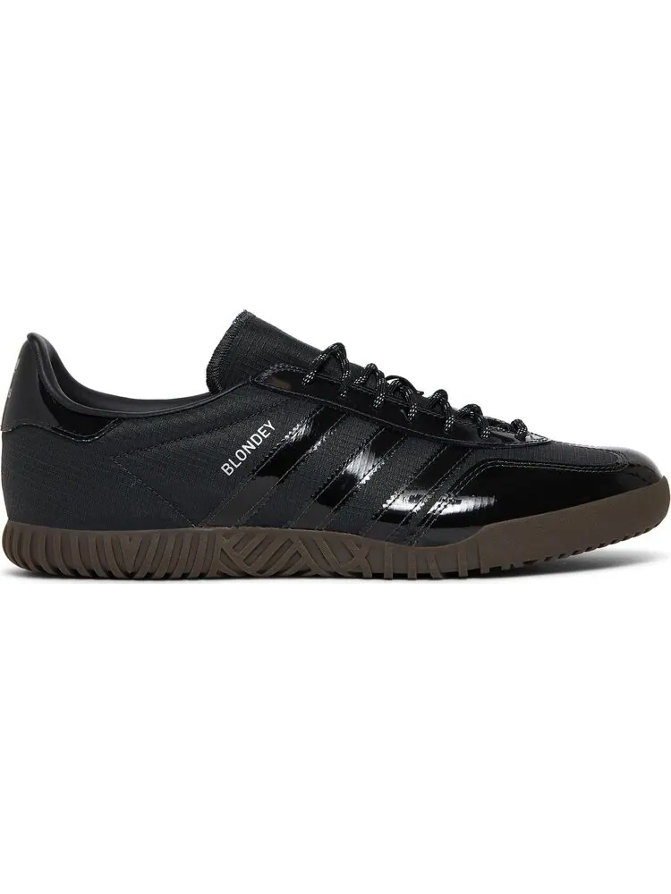 Кроссовки Adidas Blondey McCoy x Gazelle Indoor 'Grey Gum' — изображение 1 из 8, серый