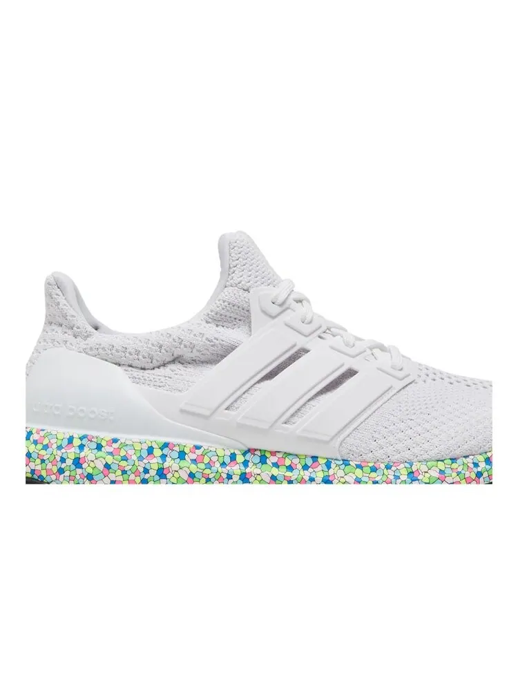 Кроссовки Adidas UltraBoost 5.0 DNA — изображение 2 из 4, белый