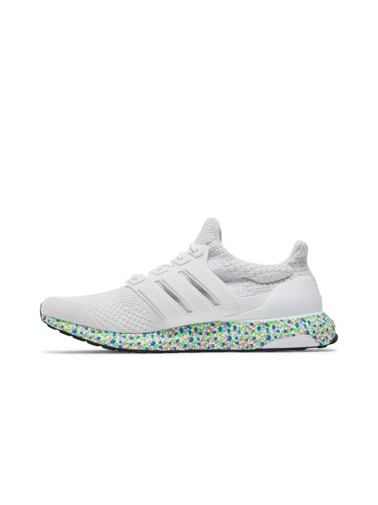 Кроссовки Adidas UltraBoost 5.0 DNA — изображение 3 из 4, белый