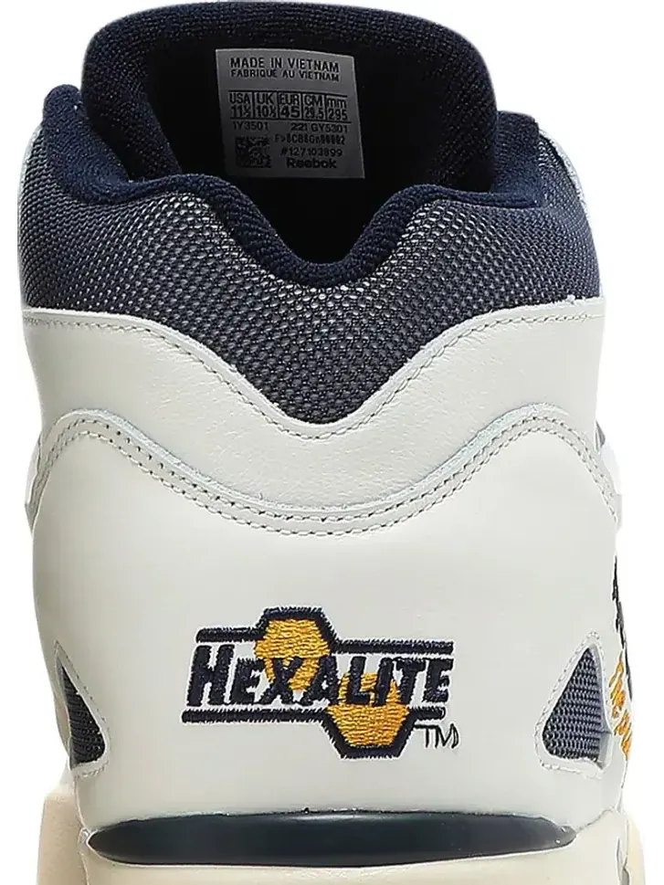 Кроссовки pump omni zone 2 'chalk vector navy' Reebok — изображение 7 из 8, белый