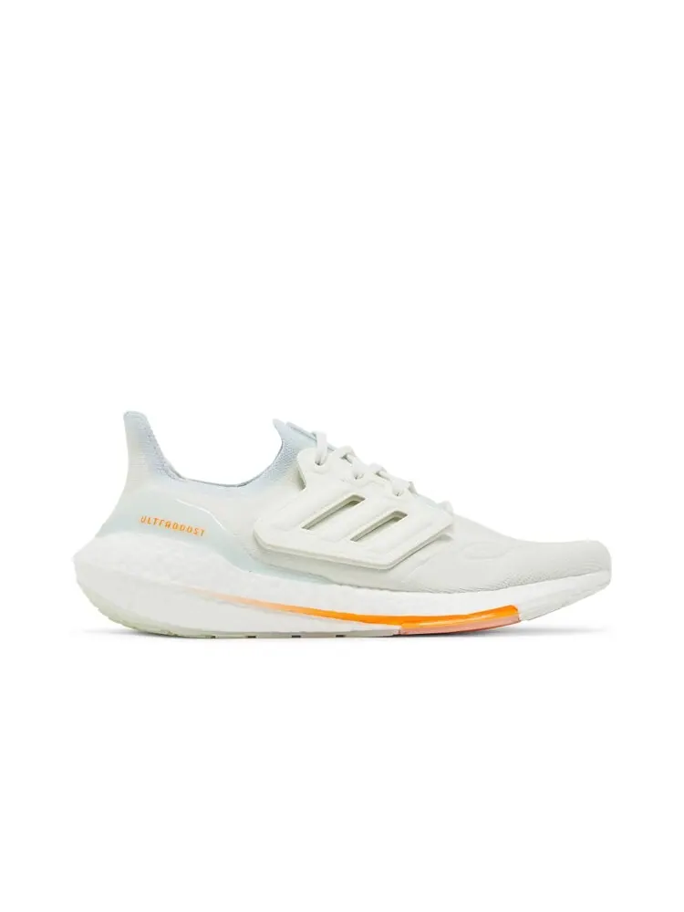 Кроссовки Adidas UltraBoost 22 — изображение 1 из 4, белый
