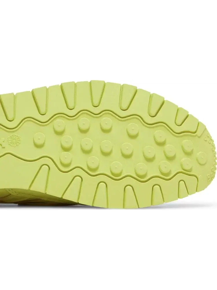 Кроссовки eames office x classic leather 'eames elephant - cool aloe' Reebok — изображение 5 из 8, желтый