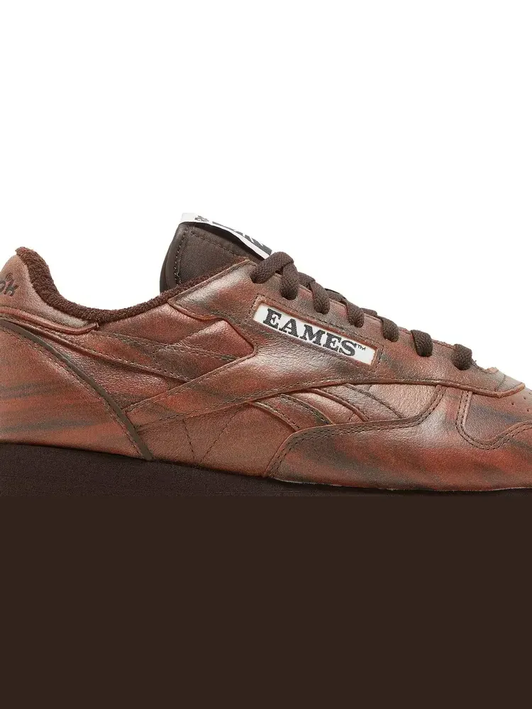 Кроссовки eames office x classic leather 'rosewood' Reebok — изображение 2 из 8, коричневый