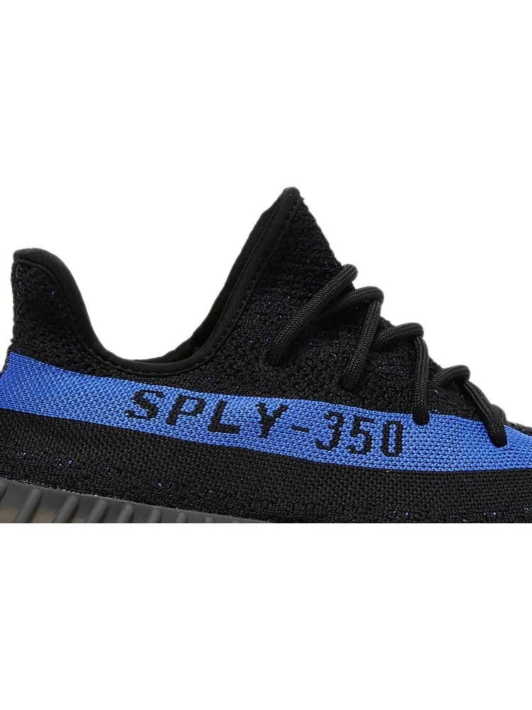 Кроссовки Adidas Yeezy Boost 350 V2 'Dazzling Blue' — изображение 2 из 8, синий