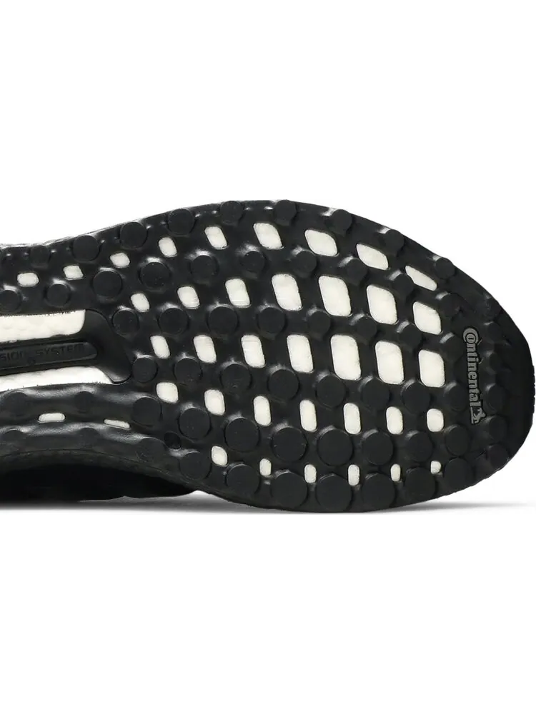 Кроссовки Adidas DFB x UltraBoost DNA 'Triple Black' — изображение 5 из 8, черный