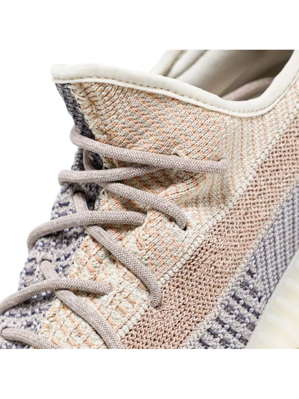 Кроссовки Yeezy Boost 350 V2 Ash Pearl — изображение 7 из 10, розовый