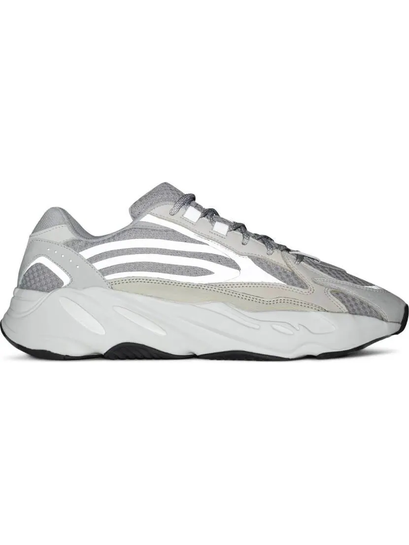 Кроссовки Yeezy Boost 700 V2 Cream — изображение 2 из 9, бежевый