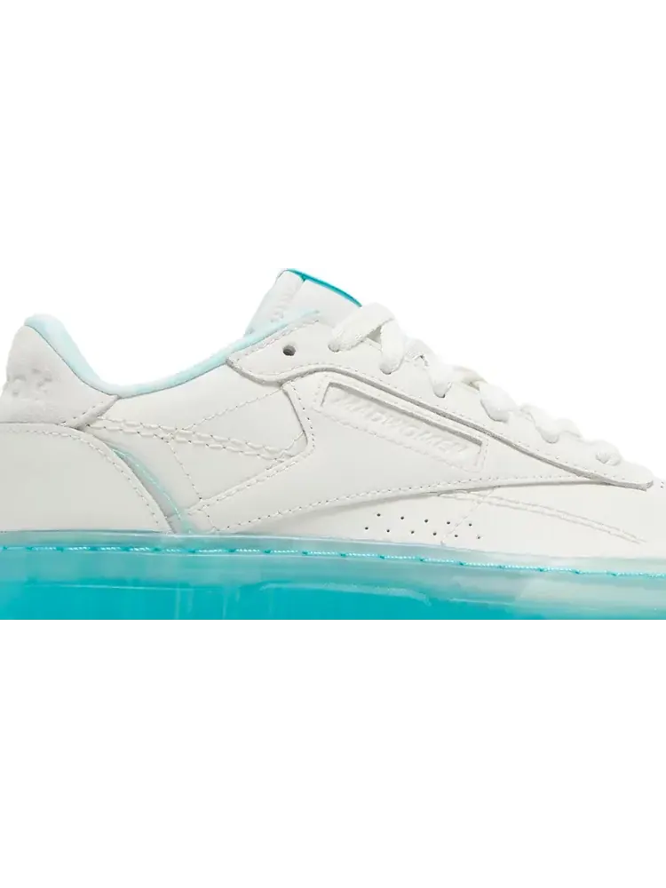 Кроссовки madwomen x wmns club c double geo 'chalk hydro blue' Reebok — изображение 2 из 8, белый