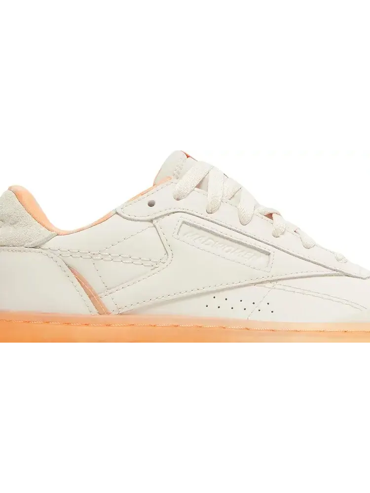 Кроссовки madwomen x wmns club c double geo 'sandtrap sunwash' Reebok, пломбир — изображение 2 из 8, бежевый