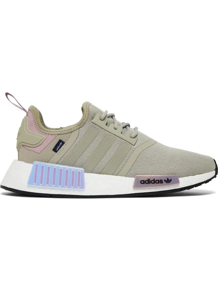 Кроссовки Adidas Wmns NMD_R1 'Feather Grey' — изображение 1 из 8, серый