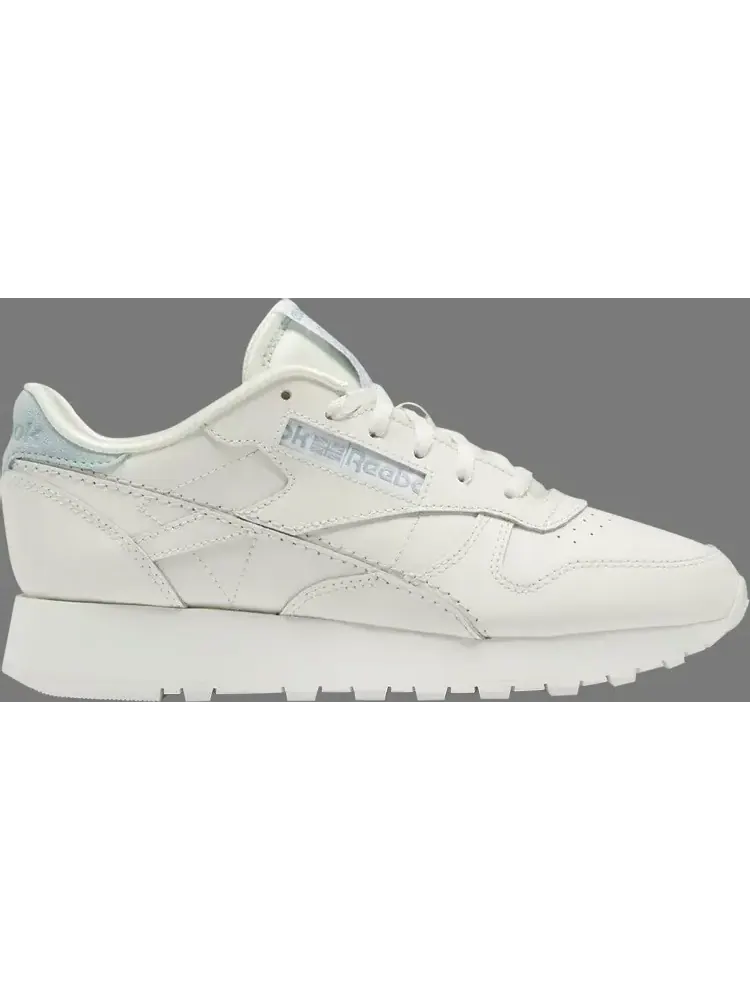 Кроссовки wmns classic leather 'chalk seaside grey' Reebok — изображение 1 из 1, белый