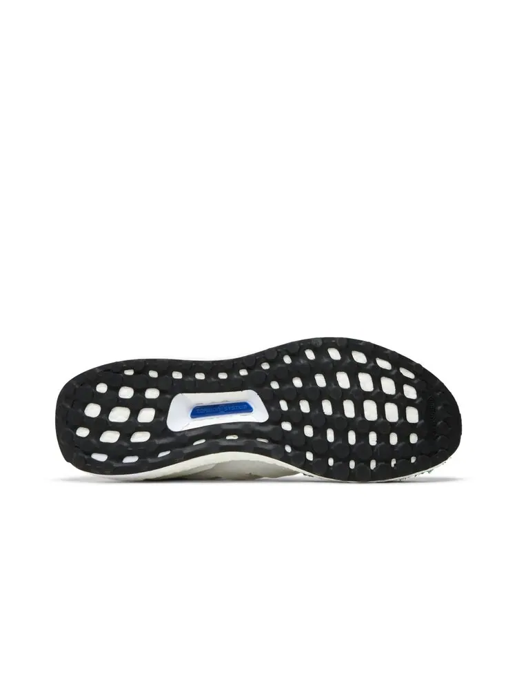 Кроссовки Adidas UltraBoost 1.0 DNA — изображение 4 из 4, белый