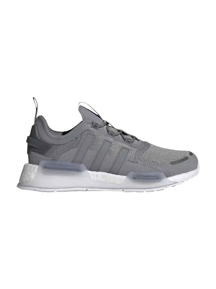 Кроссовки adidas Wmns NMD_R1 V3 'Grey' — изображение 1 из 1, серый/серый/белый