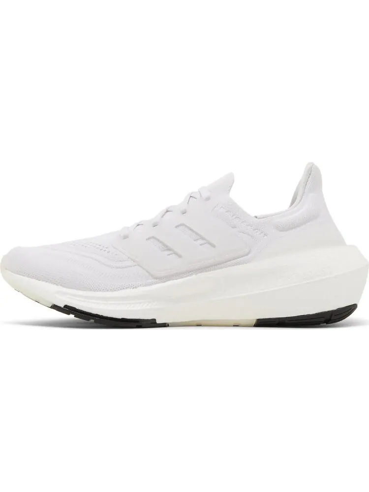 Кроссовки Adidas UltraBoost Light — изображение 3 из 8, белый