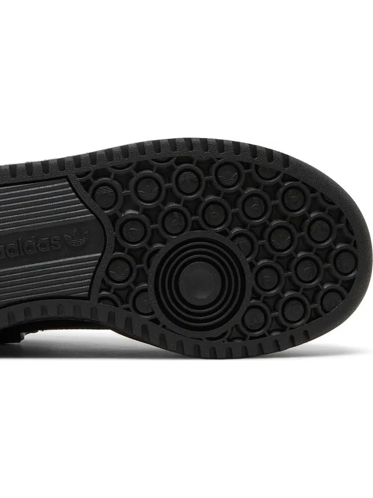Кроссовки Adidas Wmns Triple Platforum Low 'Black Iridescent' — изображение 5 из 8, черный