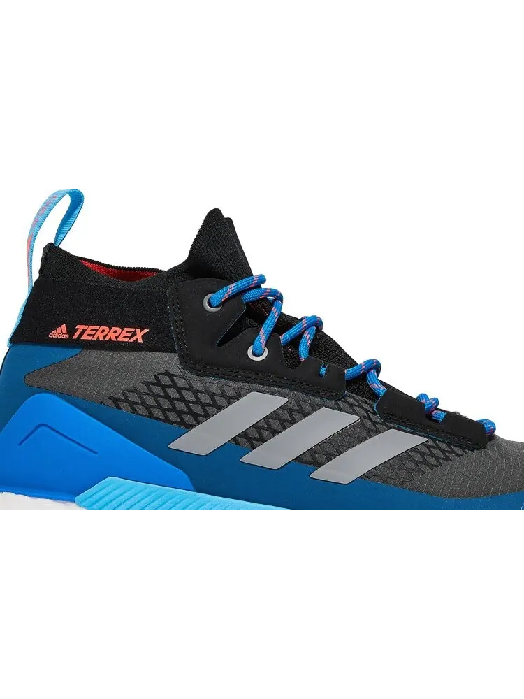 Ботинки Adidas Terrex Free Hiker GTX 'Grey Blue Rush' — изображение 2 из 8, серый