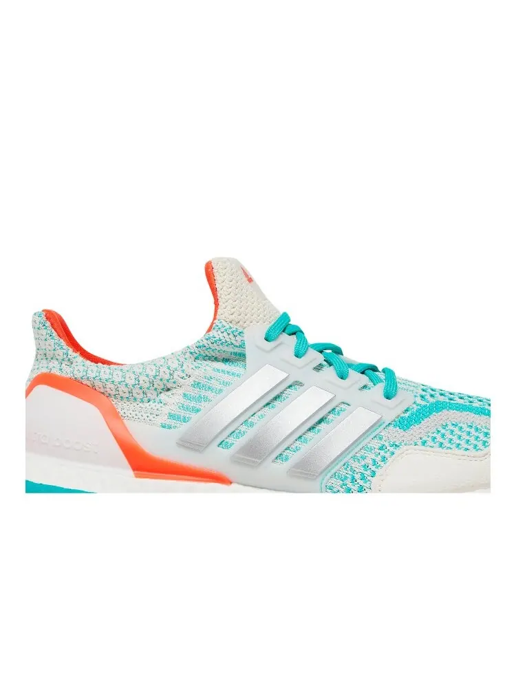 Кроссовки Adidas UltraBoost 5.0 DNA — изображение 2 из 4, белый