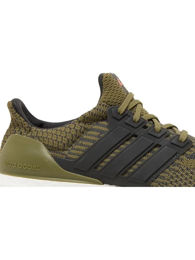 Кроссовки Adidas UltraBoost 5.0 'Focus Olive Carbon' — изображение 2 из 8, зеленый
