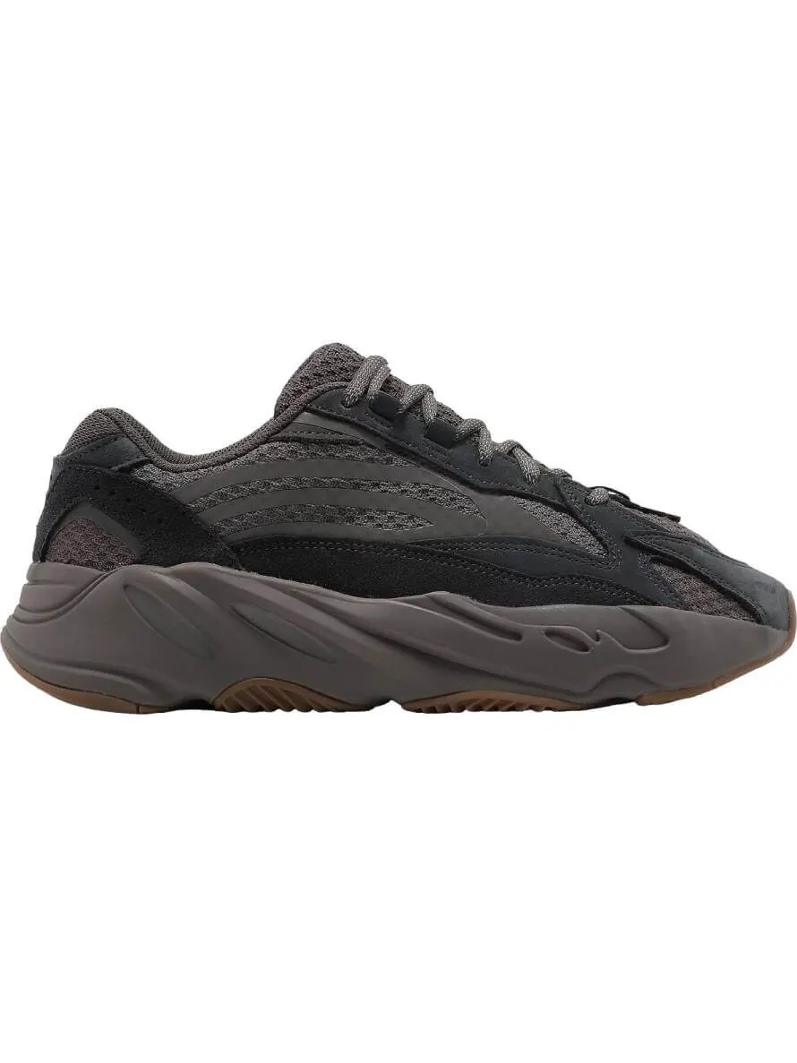 Кроссовки Yeezy Boost 700 V2 Mauve — изображение 1 из 10, бежевый